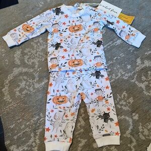 NWT 3-6m. 2 pc pjs